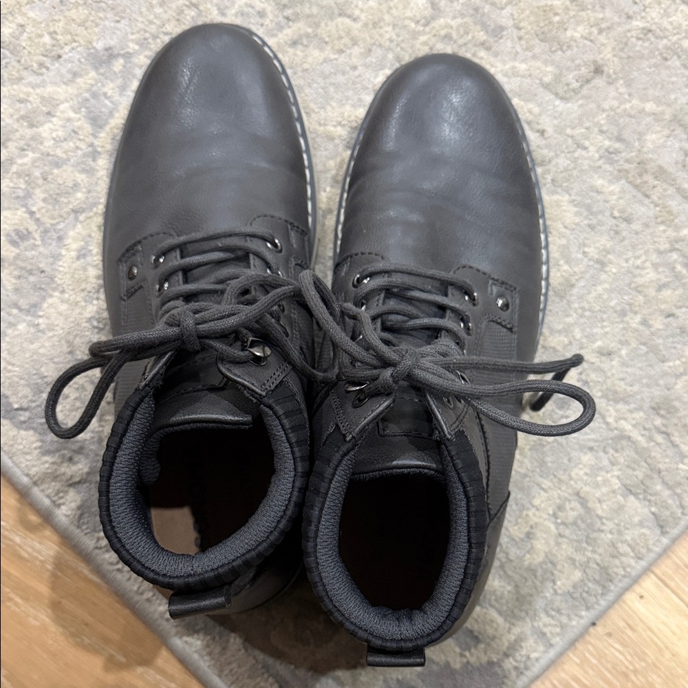 Sonoma Men's Charcoal Leather Boots